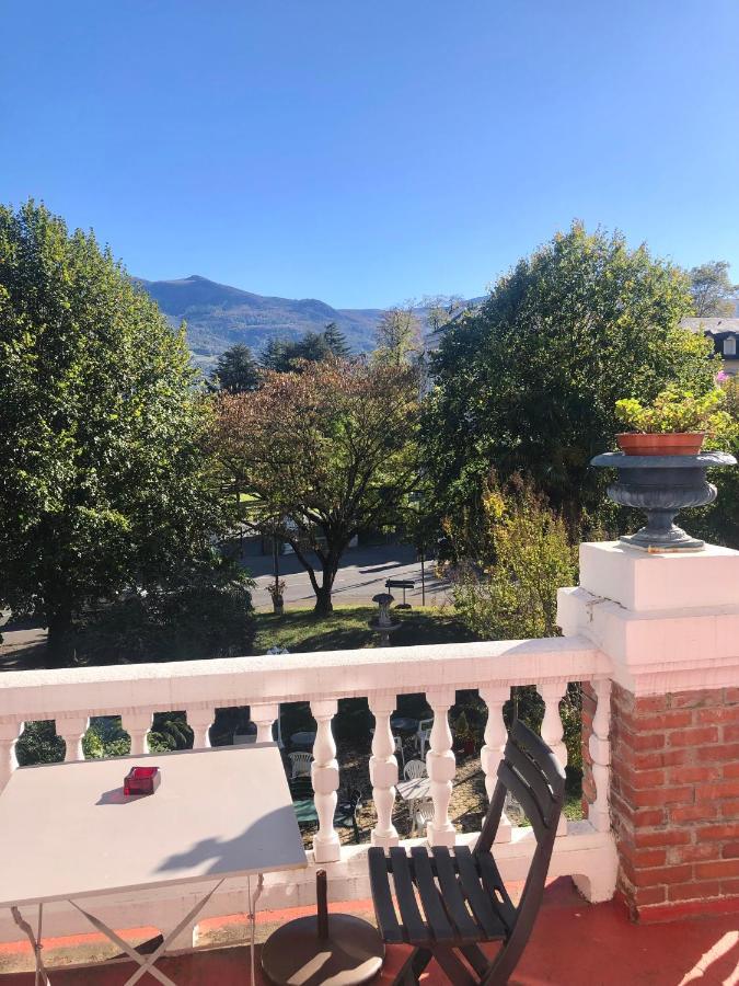 T2 Avec Terrasse Vue Hautacam Dans Villa Historique "Victoria" Argelès-Gazost Zewnętrze zdjęcie